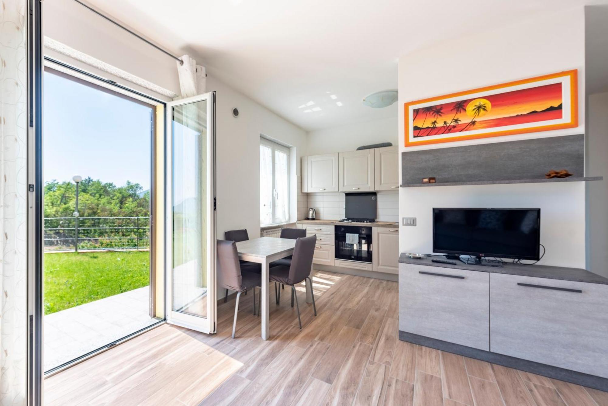 Joivy Villa Guanna - Charming Flat With Garden Bracco Dış mekan fotoğraf