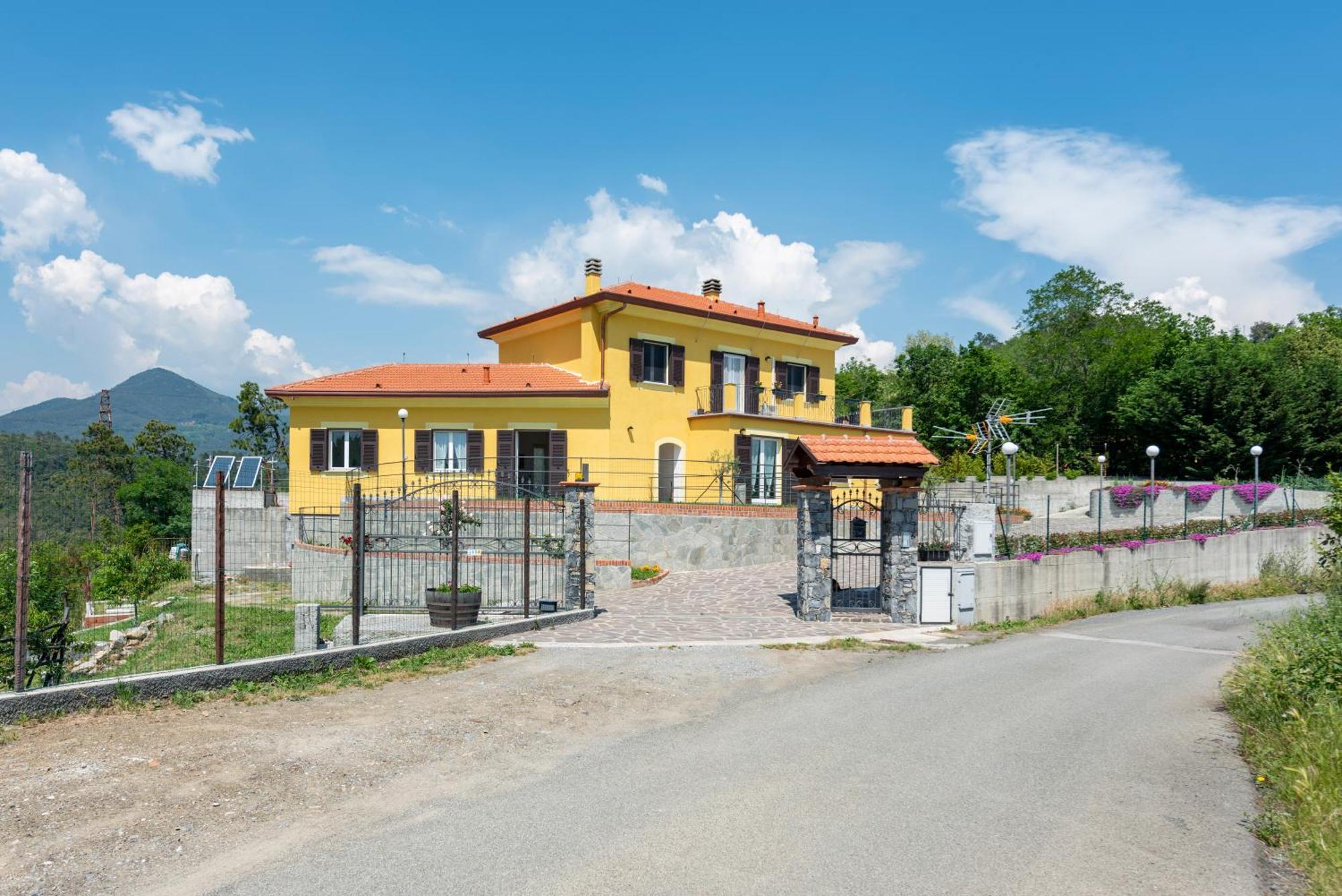 Joivy Villa Guanna - Charming Flat With Garden Bracco Dış mekan fotoğraf