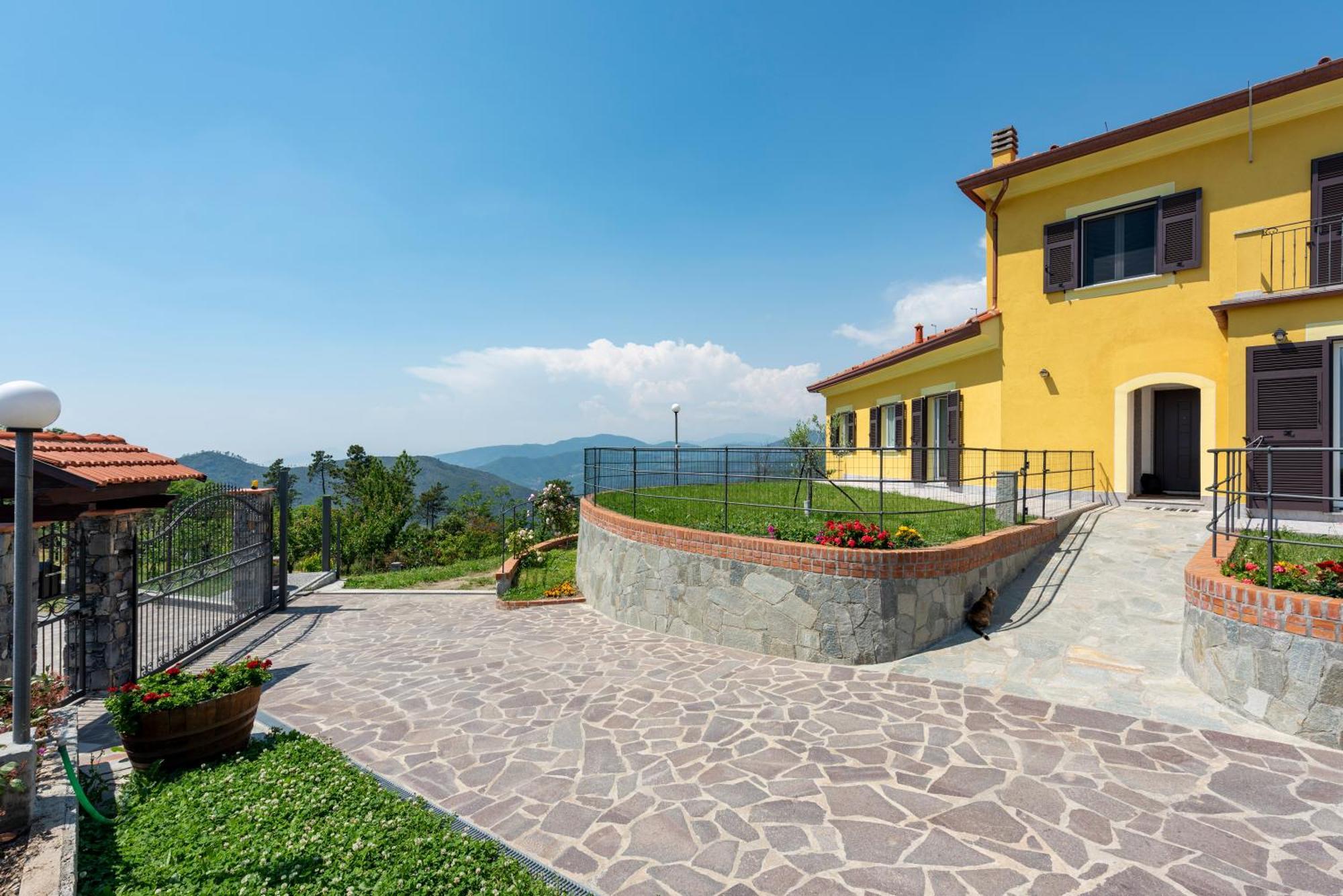 Joivy Villa Guanna - Charming Flat With Garden Bracco Dış mekan fotoğraf