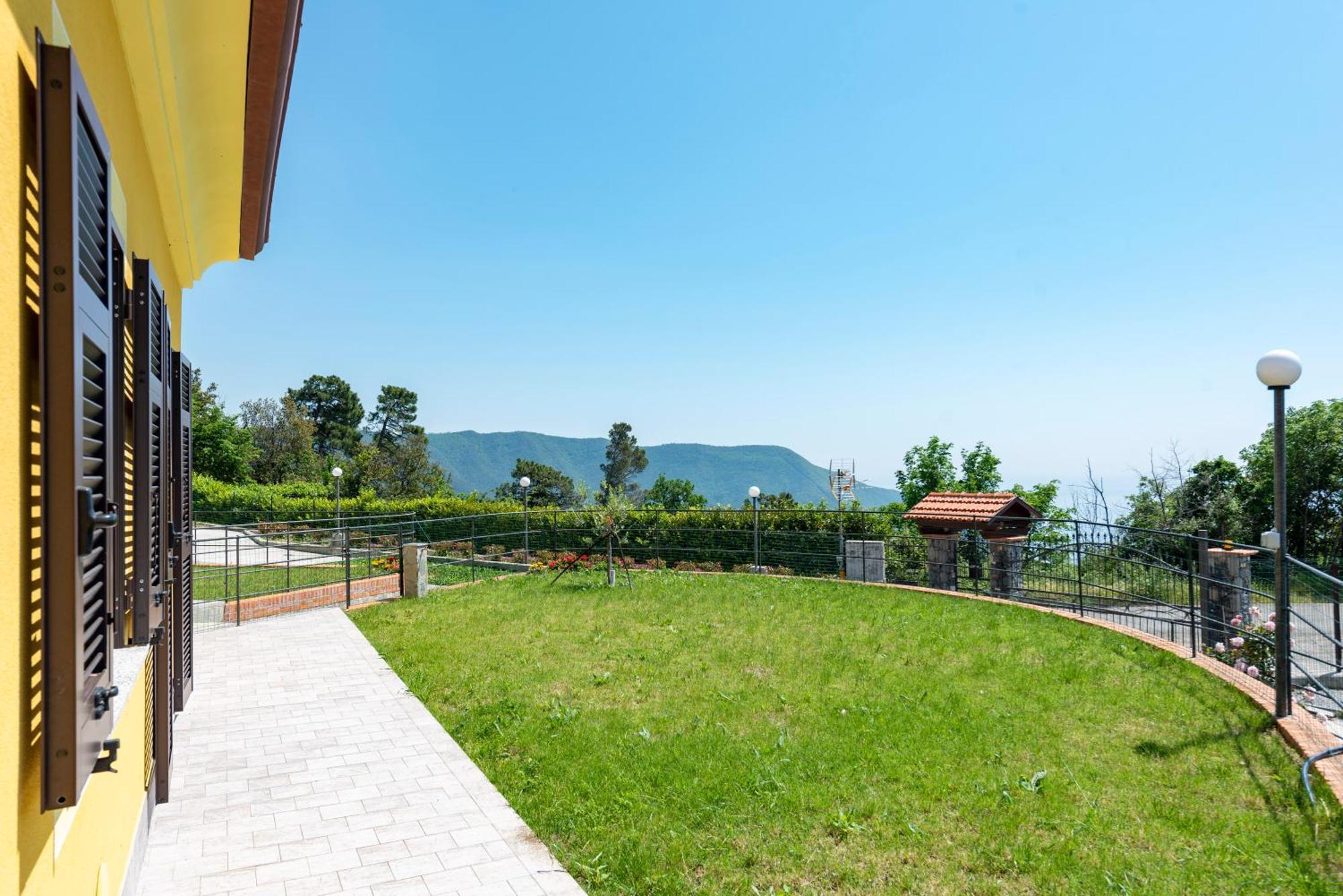 Joivy Villa Guanna - Charming Flat With Garden Bracco Dış mekan fotoğraf