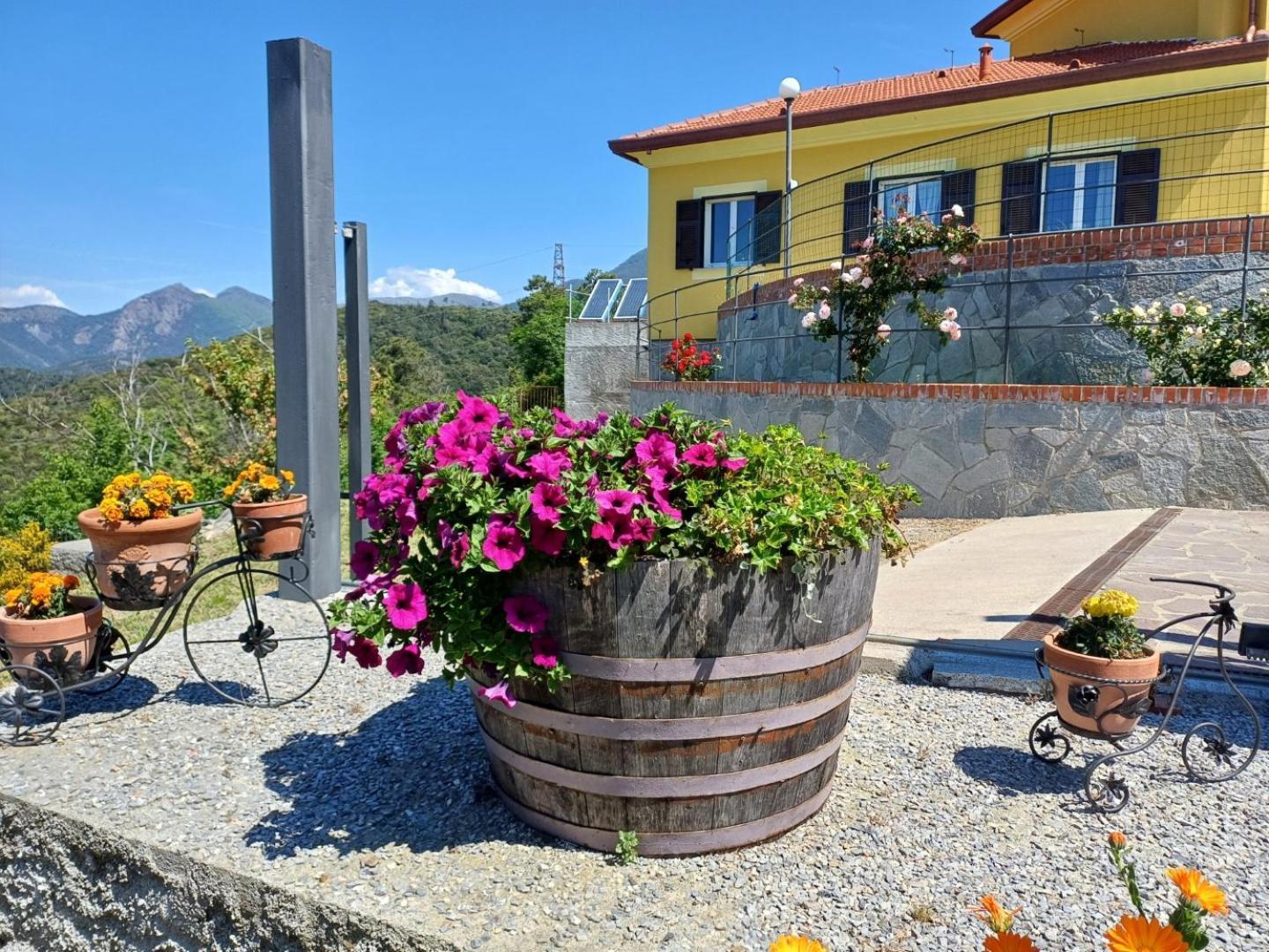 Joivy Villa Guanna - Charming Flat With Garden Bracco Dış mekan fotoğraf